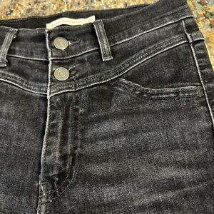 Levi Strauss mile high super skinny size 25 black stretchy jeans